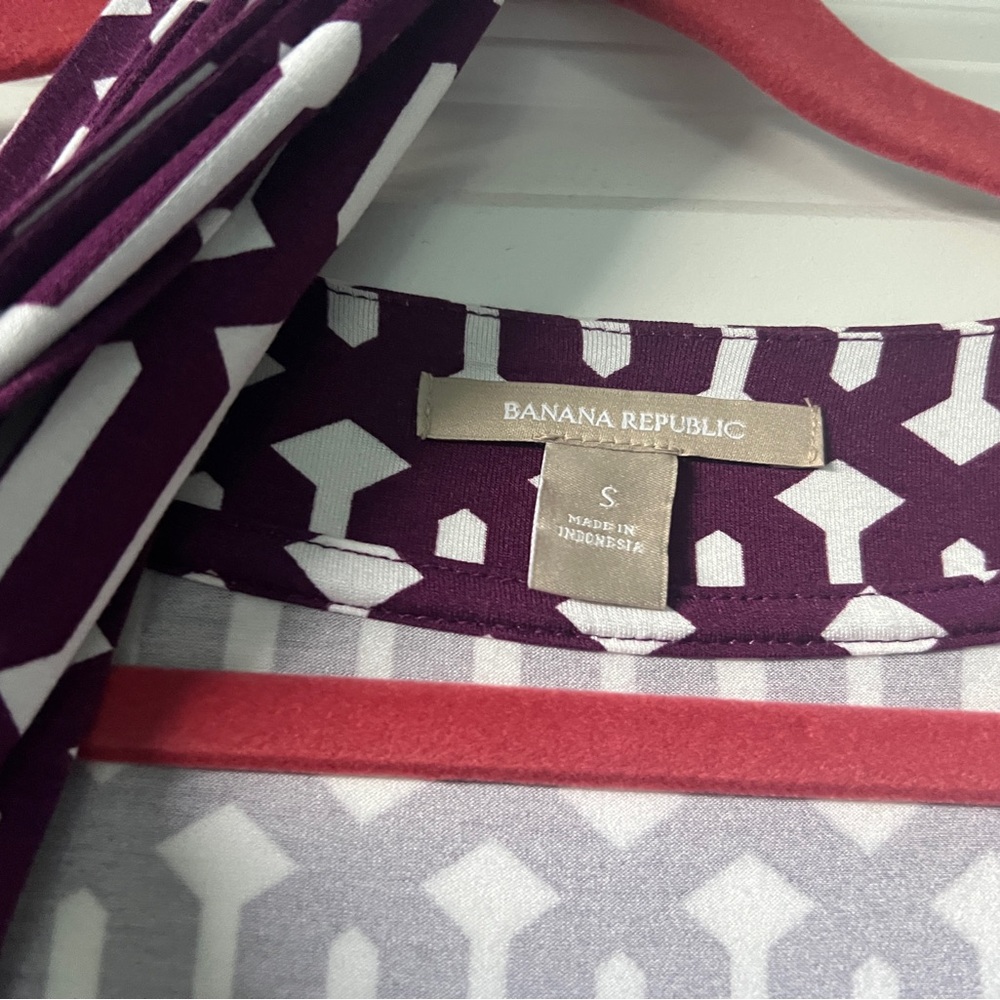Banana Republic Geometric Purple and White dress